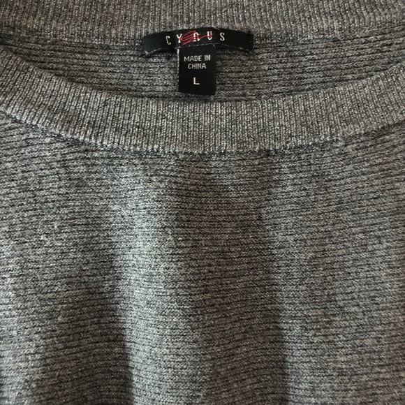 Grey sweater - Picture 2 of 3